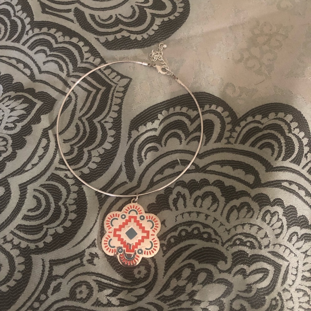 Choker necklace